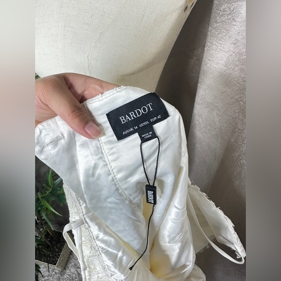 NEW Bardot Ivory Sienna Spaghetti Strap Lace Dress Women’s Sz 10/L - Picture 4 of 11